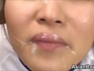 Ošklivý asijské adolescent bytí použitý a cummed na