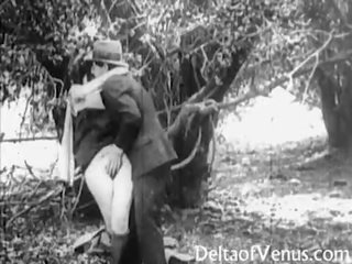 প্রস্রাব: প্রাচীন রীতি পর্ণ 1910s - একটি বিনামূল্যে অশ্বারোহণ