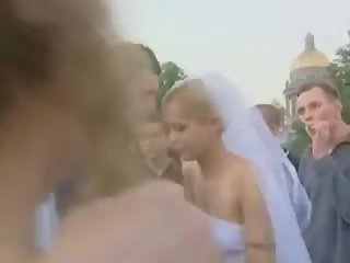 Bruden i offentlig fan immediately bara efter bröllop