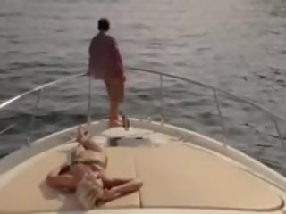 Desiring arte sporco clip su il yacht