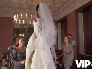 Vip4k. enticing newlyweds cant resist and get intimate right just after toý