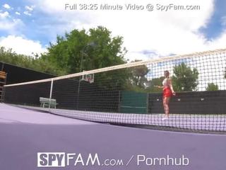 Spyfam step bro gives step sis flirtatious tenis lessons