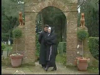 Zakazany brudne klips w the convent między lesbijskie zakonnice i brudne monks