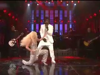 Schoolgirl GaGa - Do What U Want (Ft. R Kelly) Live SNL