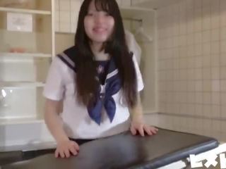 Japāna skolniece spēlēt ar viņai skolotāja part1