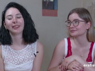 Ersties: junge freundinnen haben heiï¿½en siksnas pieaugušais video