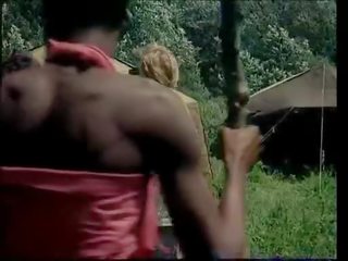 Tarzan reāls porno uz spāņi ļoti enticing indieši mallu aktrise daļa 12